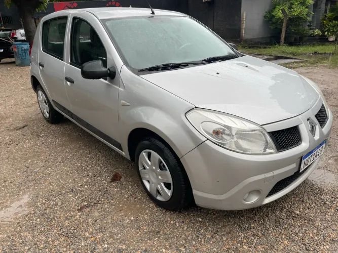 Renault Sandero Expression Hi-flex 1.6 8V 5P 2010