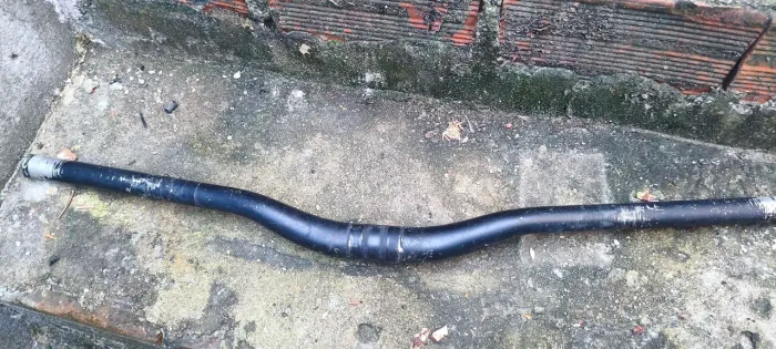 Guidão e freios hidráulico