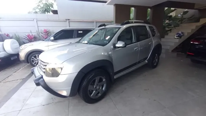 Renault Duster Dynamique 2.0 Hi-flex 16V Aut. 2013