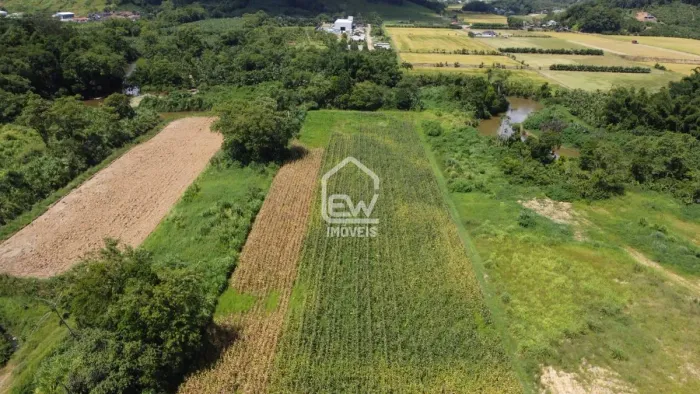 Terreno Plano com Área Total de 23.886m² em Schroeder, SC