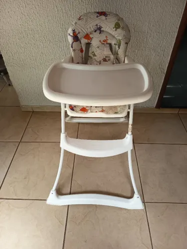 Cadeira de Alimentação Burigotto - Ótimo Preço