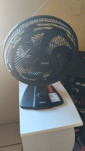 Ventilador de Mesa Arno Turbo Silence - Potência e Silêncio
