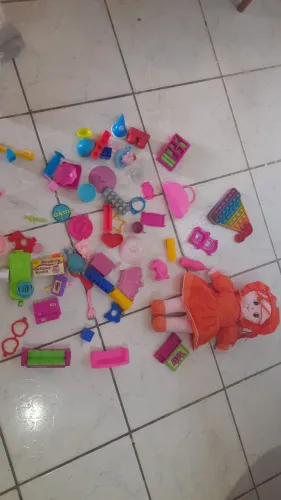 Lote de brinquedos 