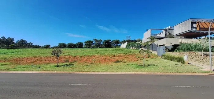 R$ 1.000/m2 - O melhor preço dentre os condomínios de alto padrão de Campinas.
