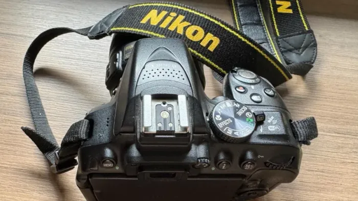 Camera Nikon D5300 com lente do kit