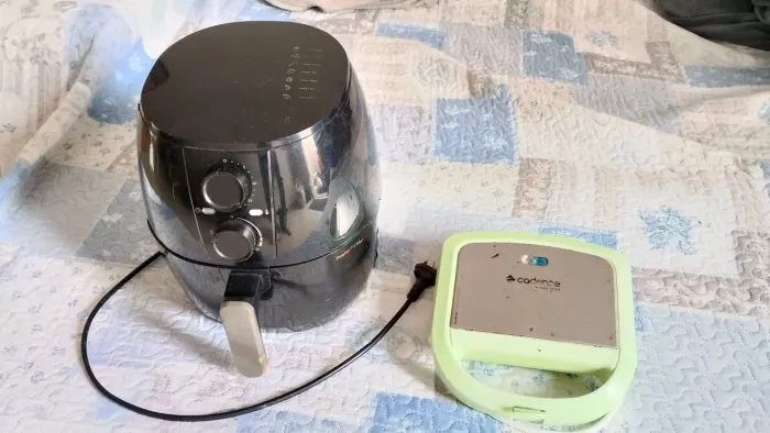 Airfryer e sanduicheira