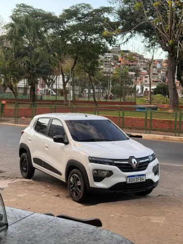 Renault Kwid Intense 1.0 Flex 12V 5P Mec. 2023