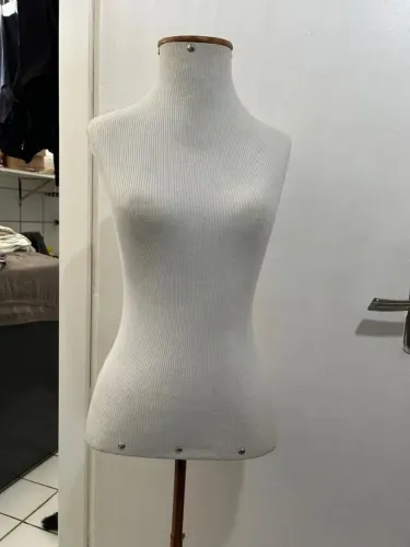 Busto manequim feminino, 2 tamanhos
