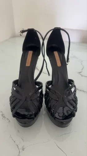 Sandalia de pu, Queen shoes 37