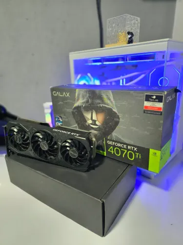 Placa de video RTX 4070 Ti 12gb analiso trocas 