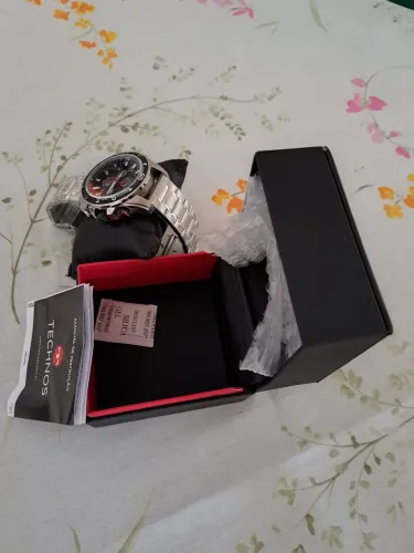 Relógio Technos novo sem uso valor 700 reais tra *.