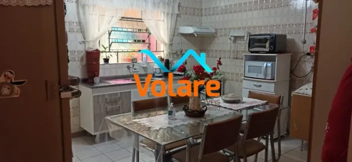 Sobrado de 2 Quartos no Jardim D'abril, Osasco-SP: 2 Vagas, 148m²