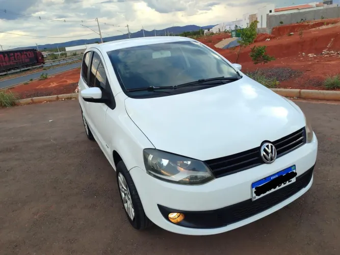 Volkswagen Fox 1.6 MI Total Flex 8V 5P 2013