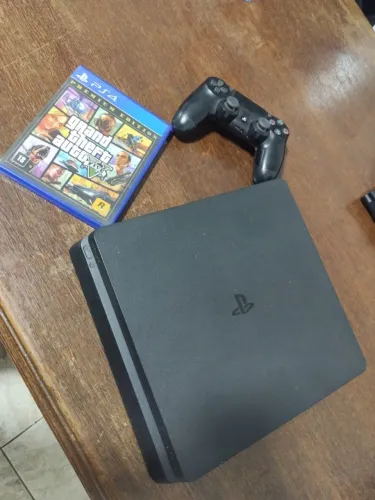 Playstation 4 ( PS4 )