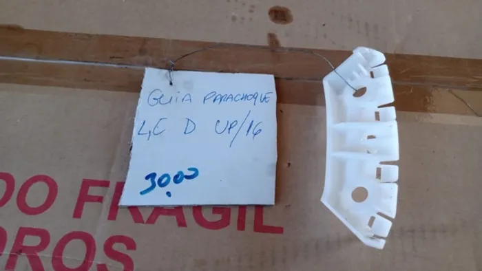 Guia do Para-choque dianteiro VW UP 2016 Lado esquerdo