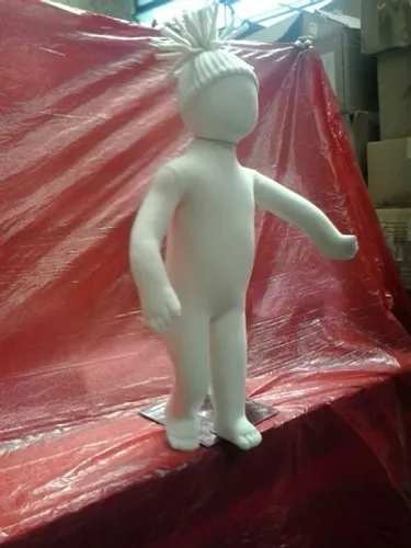 Manequim infantil tecidos