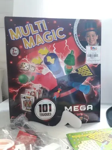 Kit de Mágicas Multi Magic com 101 Truques- Em Estado de Novo