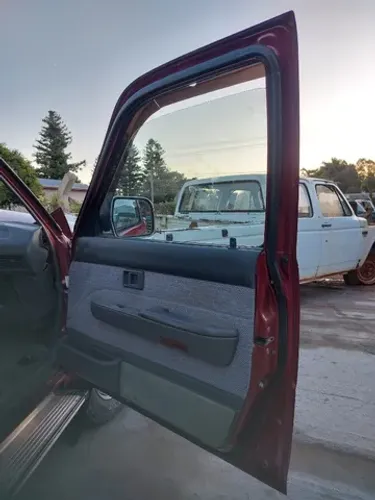Porta Dianteira Toyota Hilux SR5 1996/2004 Lado Direito