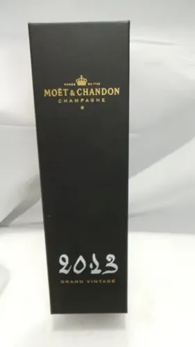 Caixa vazia champagne moet & chandon grand vintage 2013