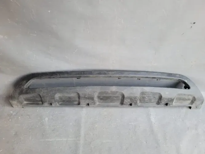 Spoiler traseiro Fiat Mobi Contém arranhões 