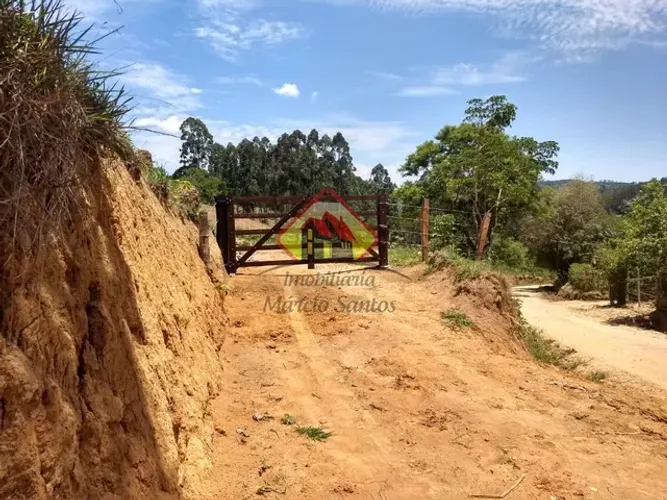Área em Natividade da Serra!