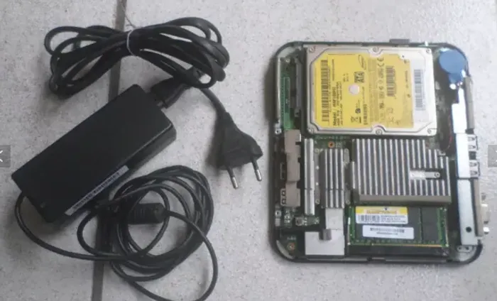 Mini PC Thin Client Lenovo Ideacentre Q100 Intel Atom 2gb
