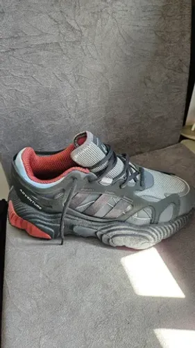 Tênis Adidas Roverend Adventure Cinza