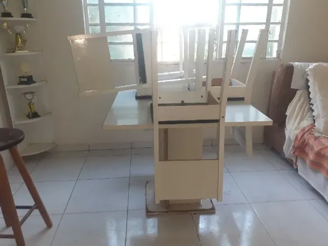 Mesa de cozinha super novinha