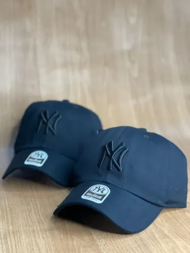 Boné New York Yankees Preto - Novo