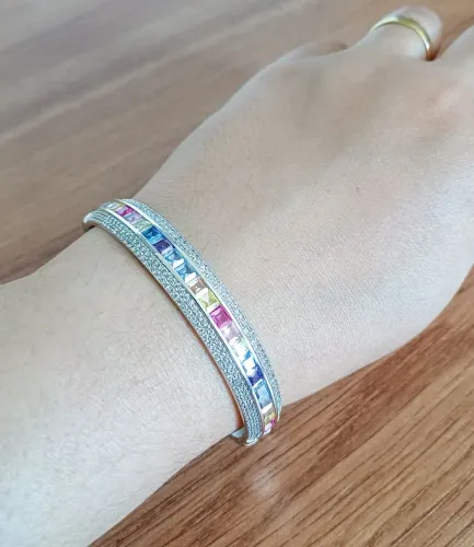 Pulseira rígida ródio com zircônias coloridas - semi joia - NOVA<br>