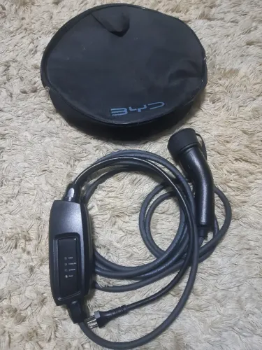 Carregador portátil BYD
