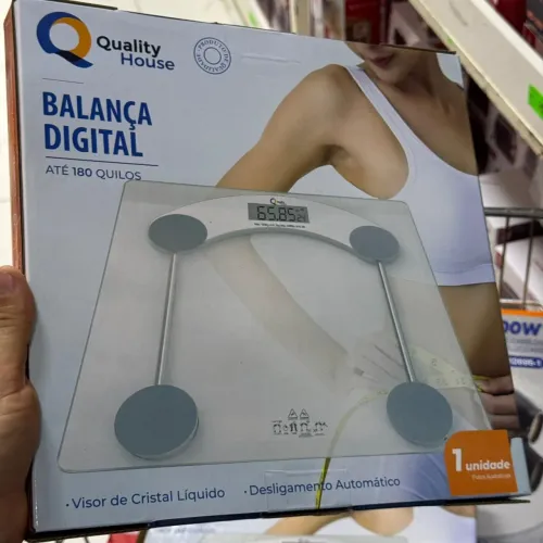 Balança digital de vidro pesa até 180kg