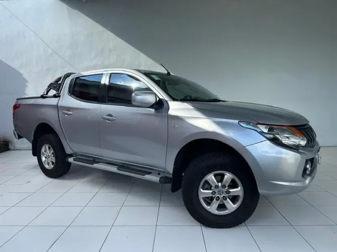 Mitsubishi L200 Triton Sport GL 2.4 Diesel 2020