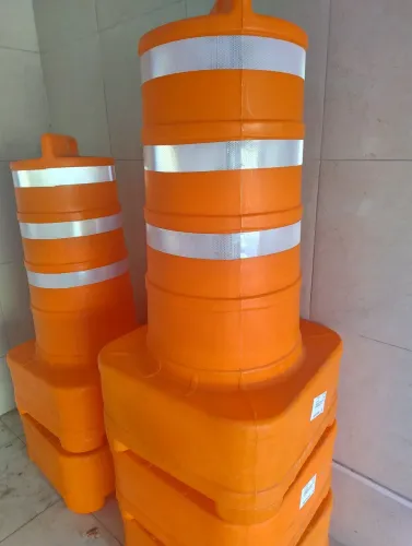 Cones de sinalização de trânsito (Super Cone)