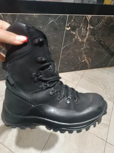 Bota Tática Preta - Conforto e Durabilidade