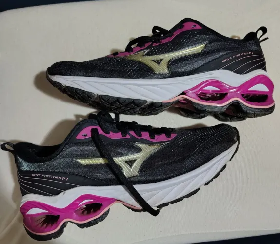 Mizuno wave frontier 14 feminino 38 novinho sem nenhum defeito zerado 