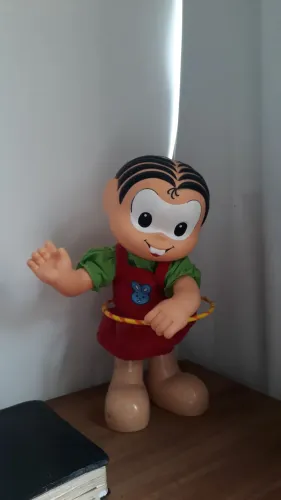 Mônica que gira bambolê 