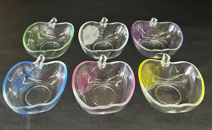 Conjunto de 6 Bowls de Vidro em Formato de Maçã Coloridas