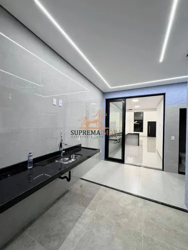 Casa térrea com piscina à venda - Condomínio Horto Florestal III