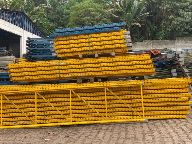 ESTRUTURA PORTA PALLETS 