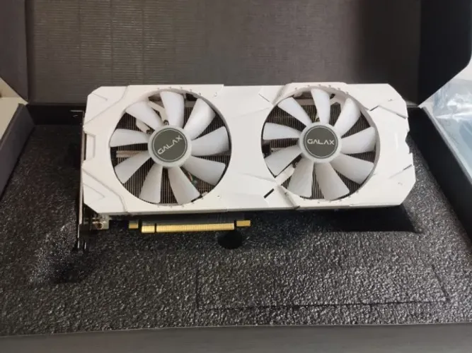 Placa de vídeo RTX 2060 Branca 6gb *Entrego *Parcelo