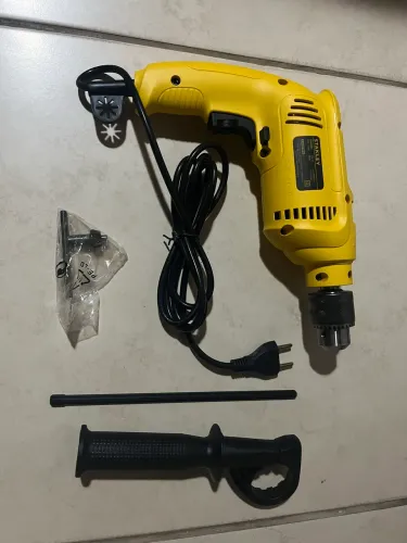 Furadeira Stanley 600W