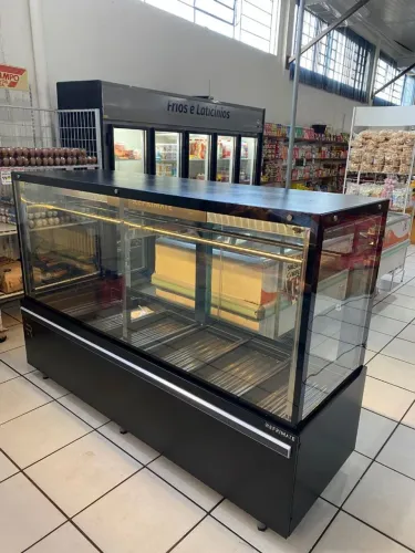 Balcão expositor horizontal açougue gancheira 2M Vanguard Top Refrimate pronta entrega