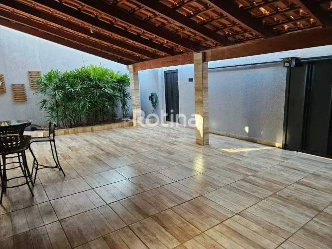 Casa para alugar, 3 quartos, Jardim Patrícia - Uberlândia/MG - Rotina Imobiliária