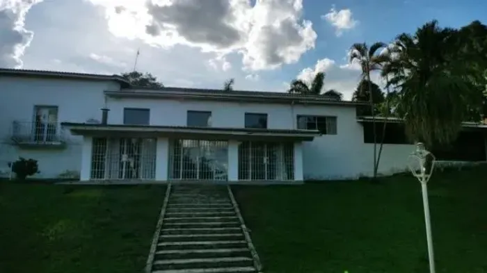 Casa em Condomínio em CITY CASTELLO com 750 m² , 4 quarto(s) , 2 suíte(s) .