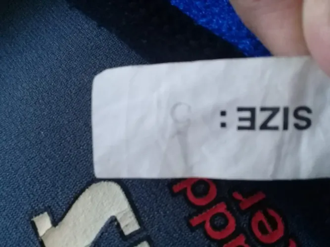 Roupa de neoprene mares size 5 e nadadeira pala longa