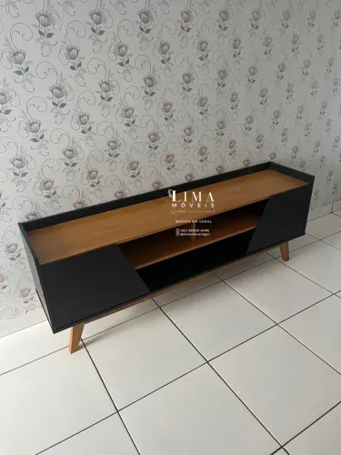 Rack moderno com design Retrô