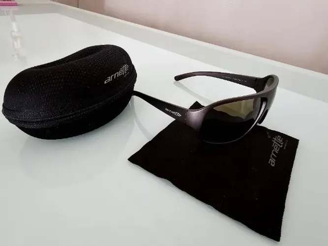 Oculos Arnett