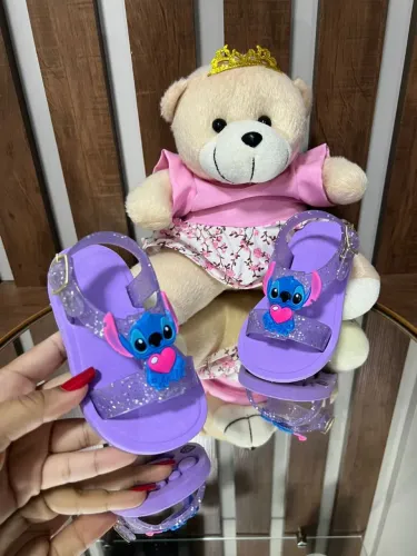 Sandálias baby Stitch 22 ao 25 Roxas - Novas!