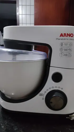 Batedeira Planetária deluxe Arno